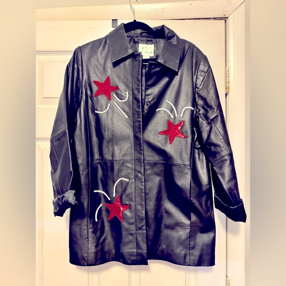 Vintage Patriotic Leather Jacket 

No flaws, heavy and well kept.